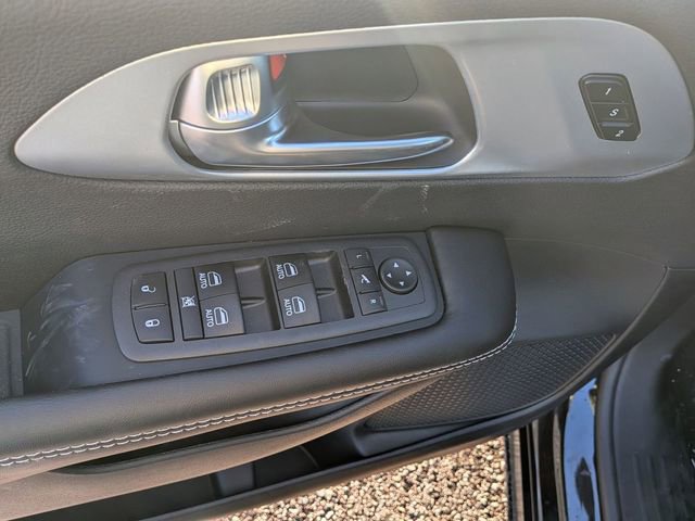 New 2026 Chrysler Pacifica Limited w/ S Appearance Package AWD/4WD image 17