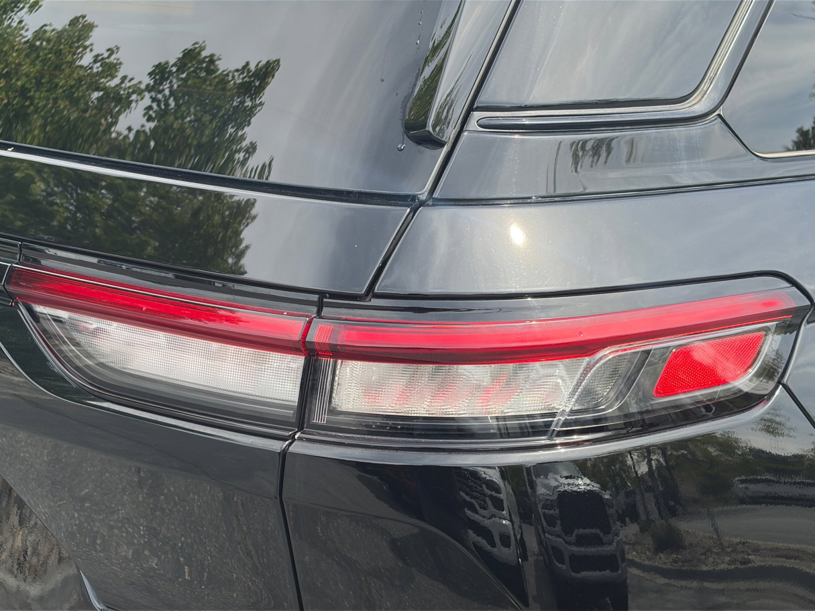 Used 2025 Jeep Grand Cherokee Altitude image 28