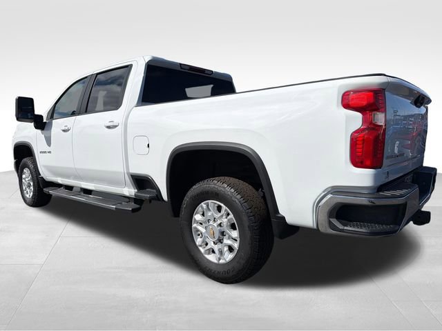 Used 2022 Chevrolet Silverado 2500 LT w/ Convenience Package image 3