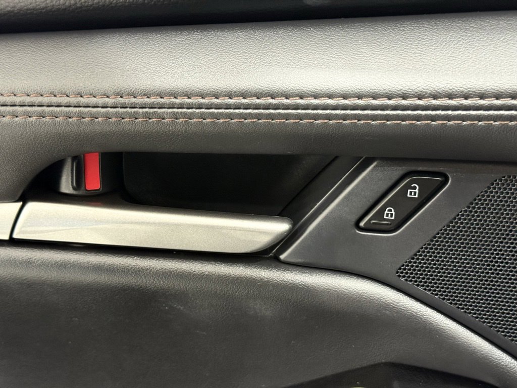 Used 2024 MAZDA MAZDA3 s image 27