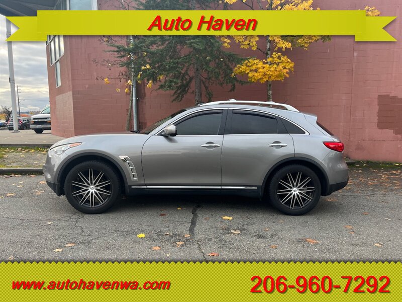 Used 2011 INFINITI FX35 2WD w/ Premium Pkg image 7