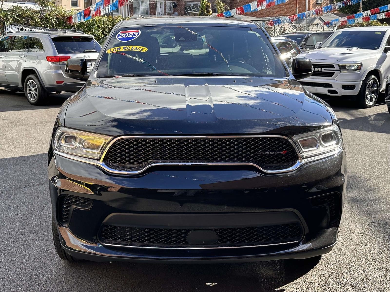 Used 2023 Dodge Durango SXT Launch Edition AWD/4WD image 9
