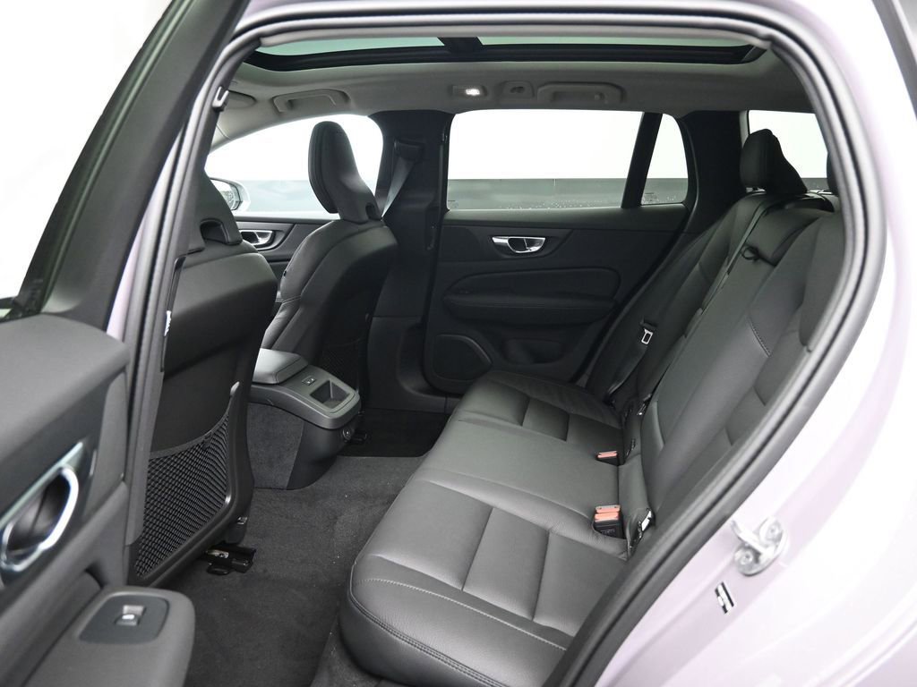 New 2026 Volvo V60 B5 Cross Country Plus w/ Climate Package image 24