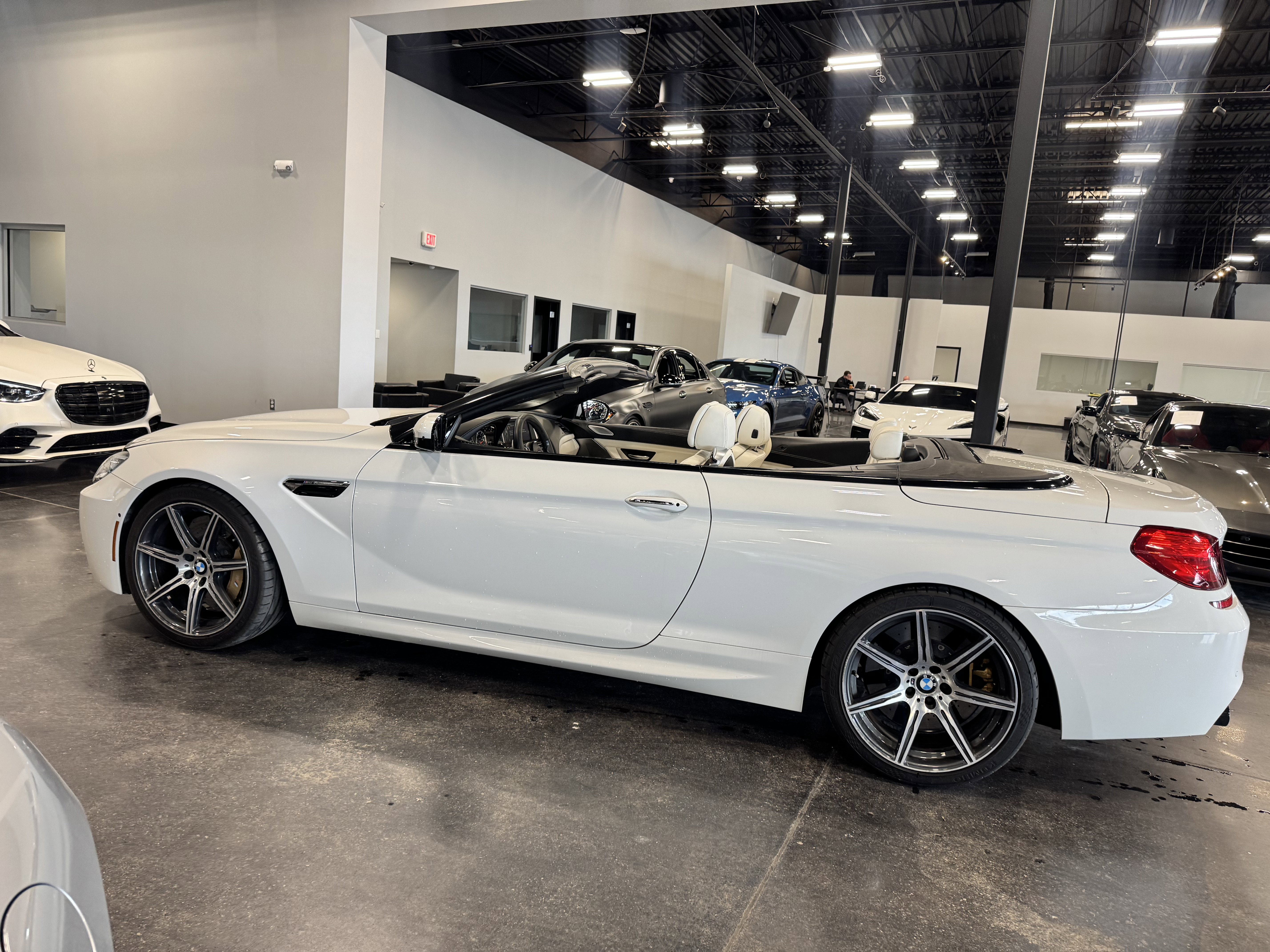 Used 2015 BMW M6 Convertible image 6