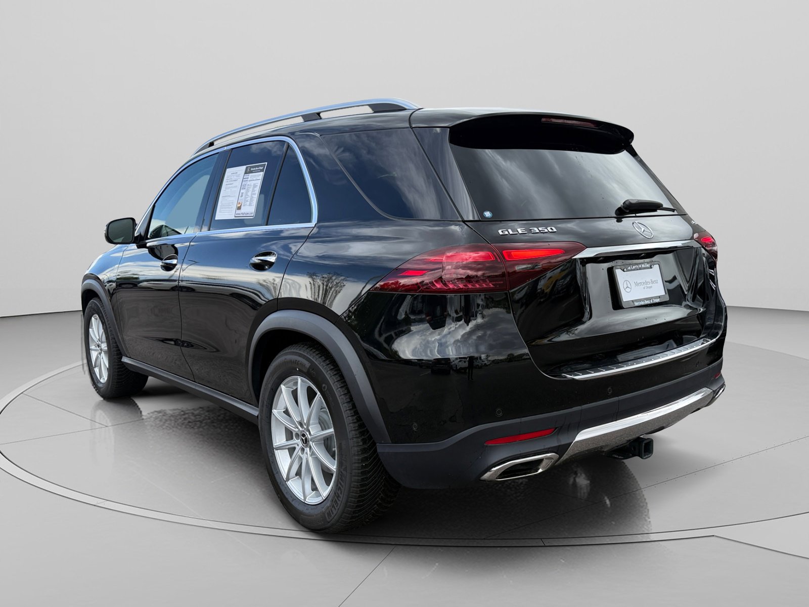 Certified 2026 Mercedes-Benz GLE 350 4MATIC image 3