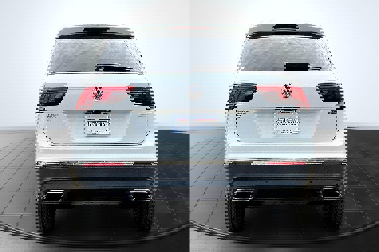 Used 2020 Volkswagen Tiguan SEL image 4