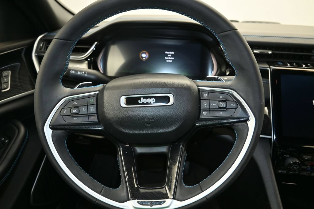Used 2023 Jeep Grand Cherokee Trailhawk w/ Advanced Protech Group II AWD/4WD image 14