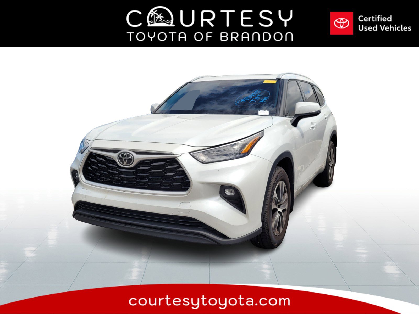 Used 2022 Toyota Highlander XLE