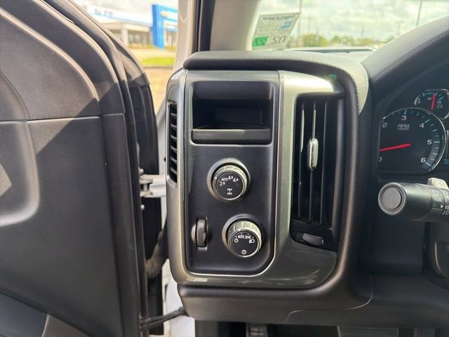 Used 2018 Chevrolet Silverado 1500 LT image 22