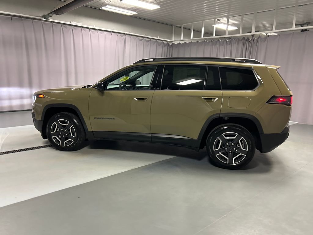 New 2026 Jeep Cherokee Laredo AWD/4WD image 4