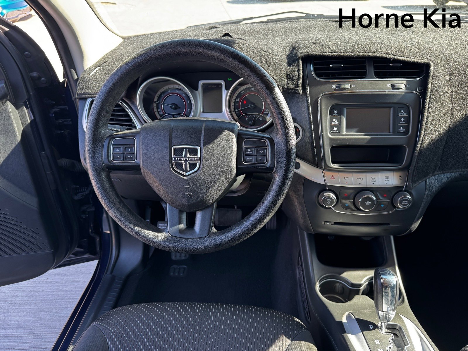 Used 2019 Dodge Journey SE image 15