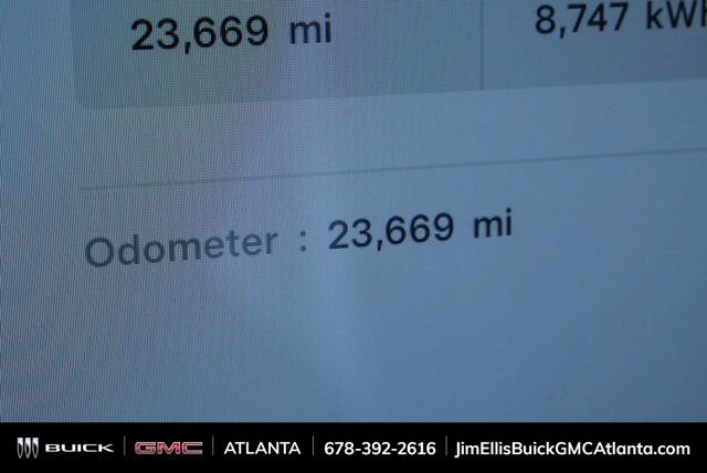 Used 2022 Tesla Model X Plaid image 8