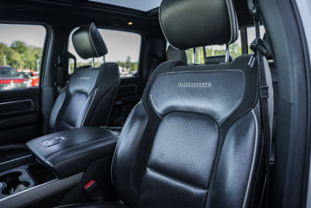 Used 2023 RAM 1500 Laramie AWD/4WD image 44