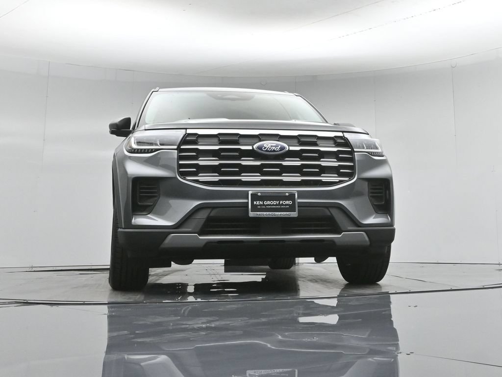 New 2026 Ford Explorer Active RWD image 44
