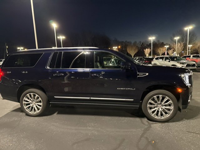Used 2022 GMC Yukon XL Denali w/ Max Trailering Package image 4