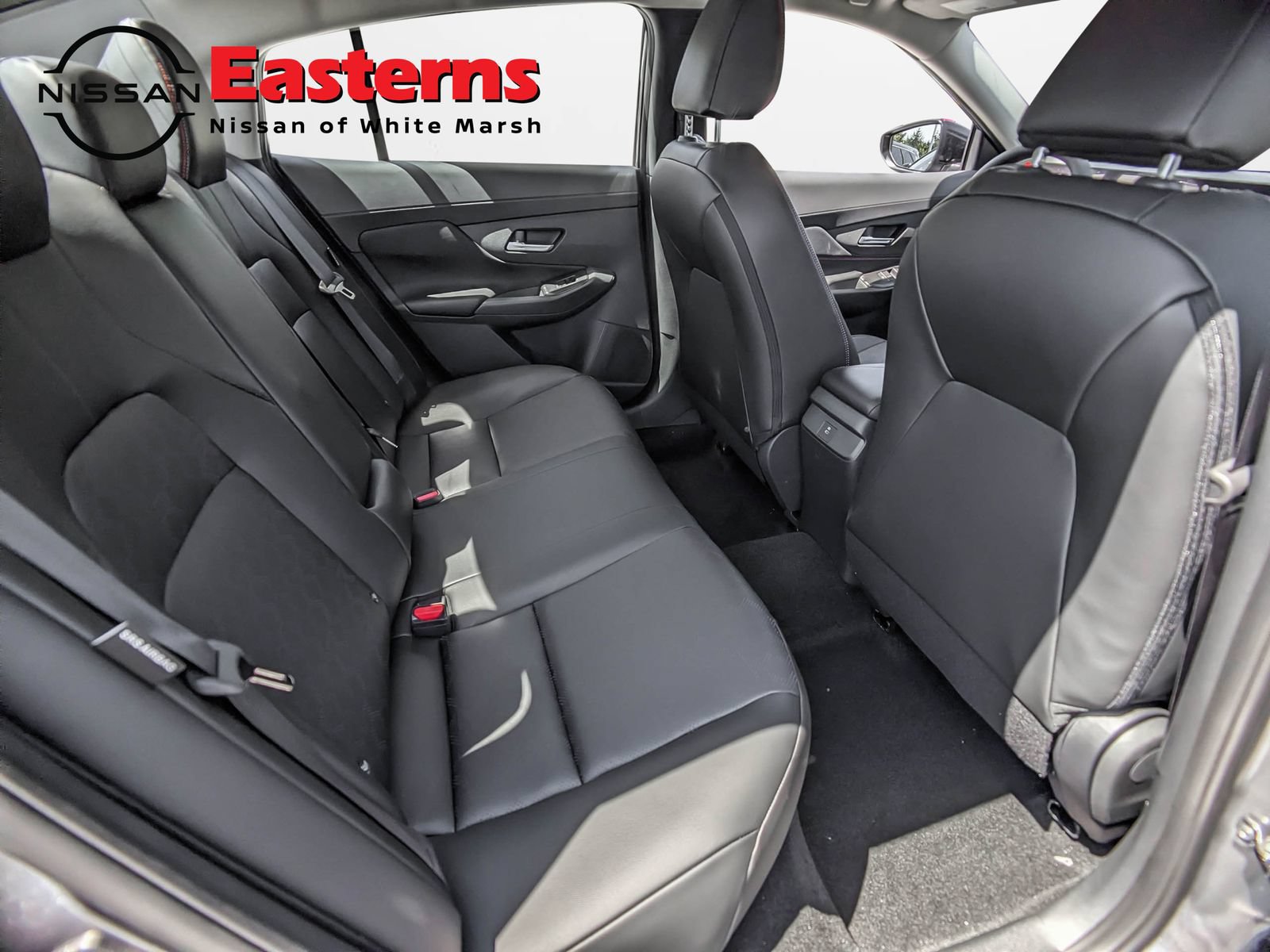 New 2026 Nissan Sentra SR w/ SR Premium Package FWD image 22