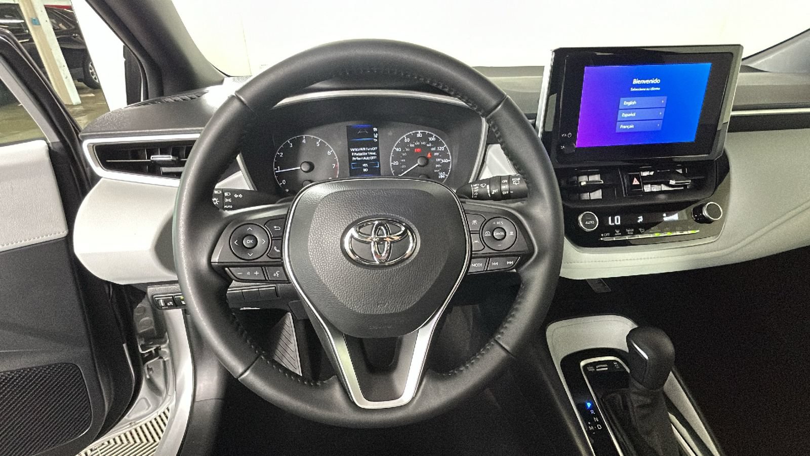 Used 2026 Toyota Corolla SE FWD image 18