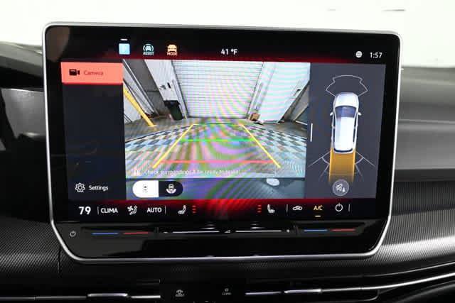 New 2026 Volkswagen Golf SE FWD image 5
