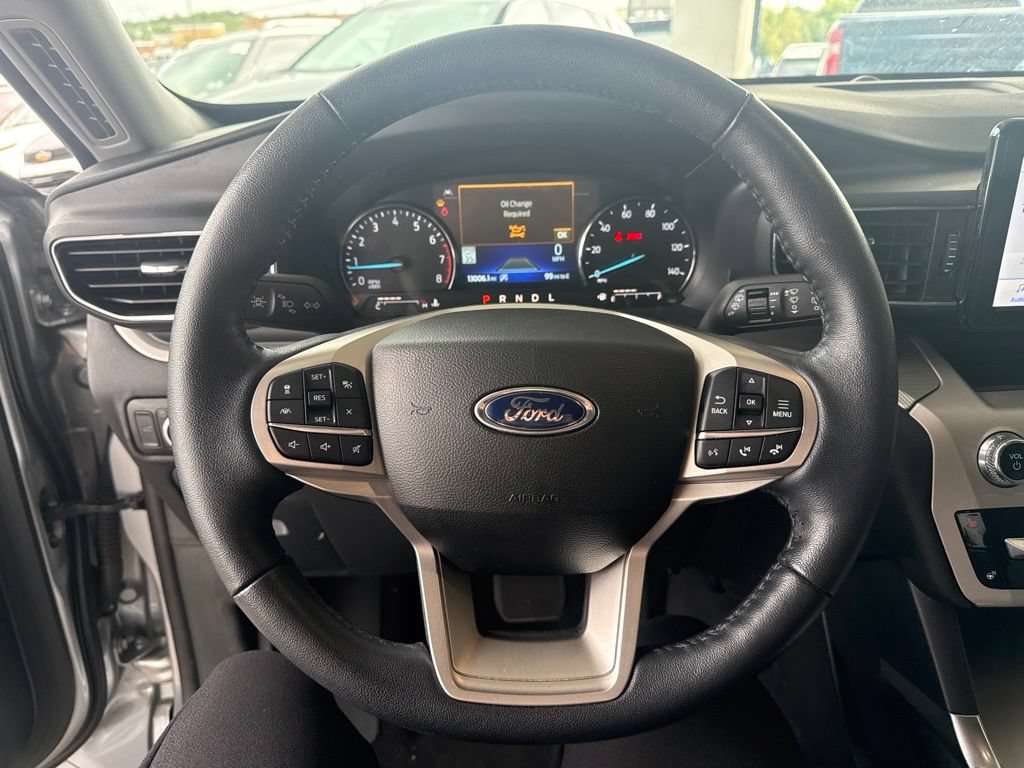 Used 2024 Ford Explorer XLT w/ Equipment Group 202A AWD/4WD image 15