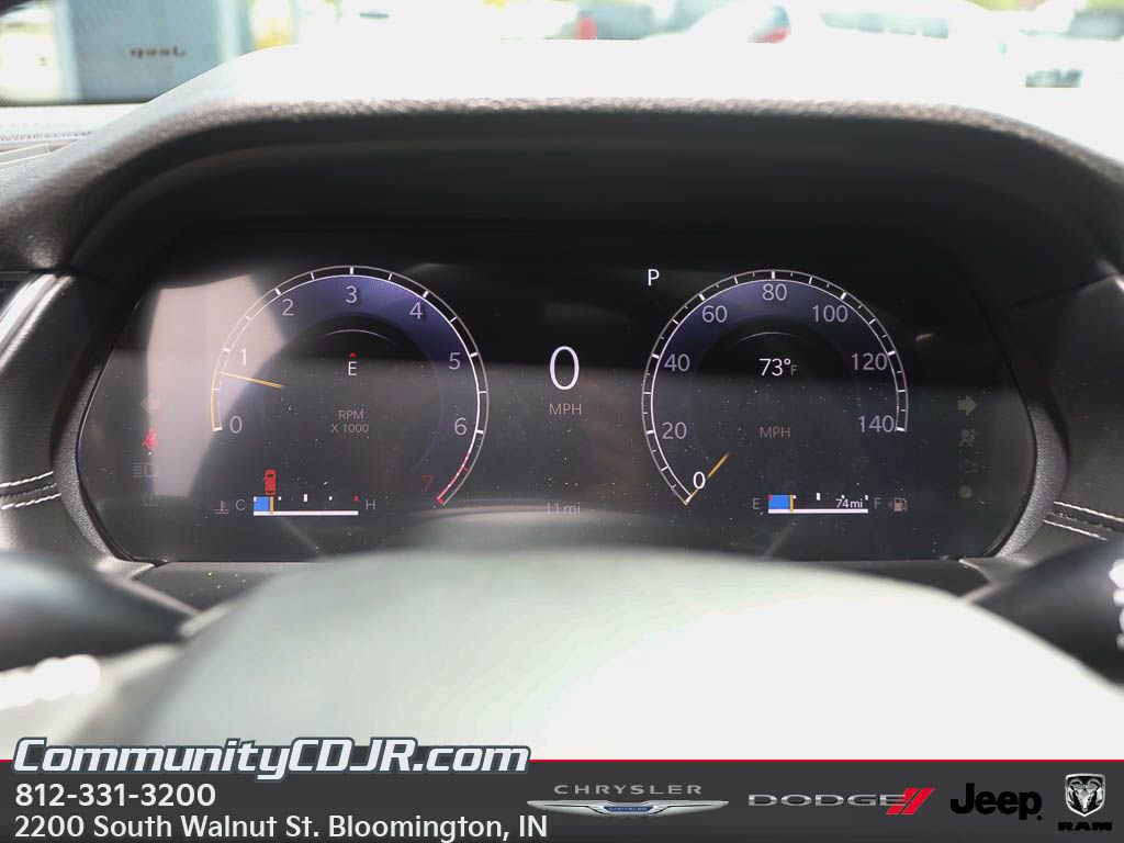 New 2025 Jeep Grand Cherokee L Altitude image 12