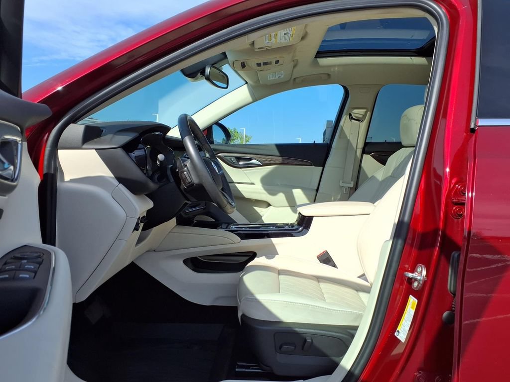 Used 2022 Buick Envision Avenir w/ Safety Package AWD/4WD image 27