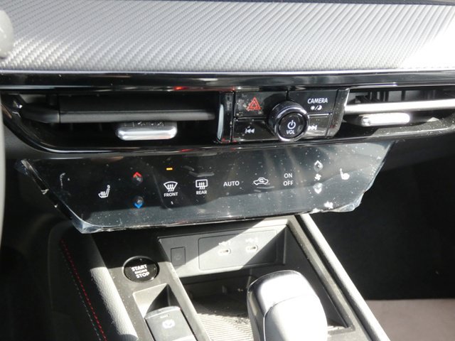 New 2026 Nissan Kicks SR w/ Cold Weather Package AWD/4WD image 12
