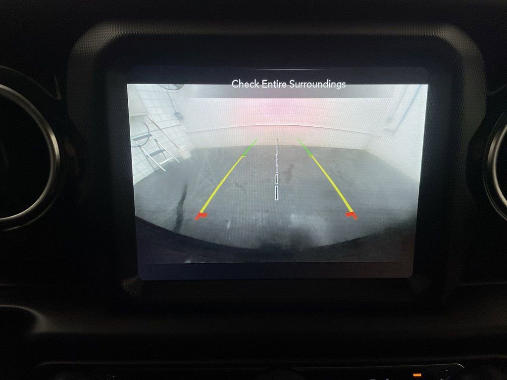 Used 2023 Jeep Wrangler Altitude image 9