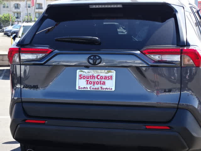 Certified 2025 Toyota RAV4 LE FWD image 15