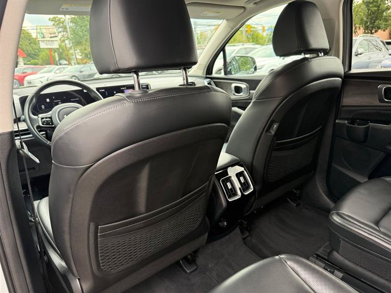 Used 2024 Kia Sorento SX AWD/4WD image 39