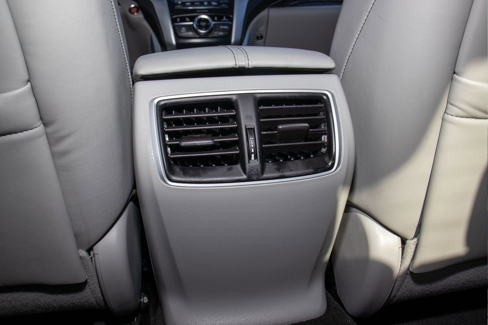 Used 2018 Acura TLX V6 w/ Technology Package image 19