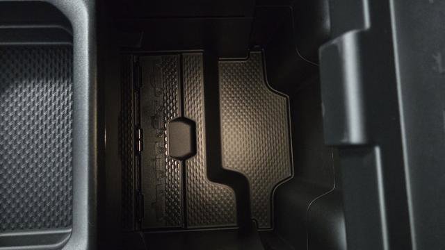 New 2026 RAM 1500 4x4 Crew Cab image 34