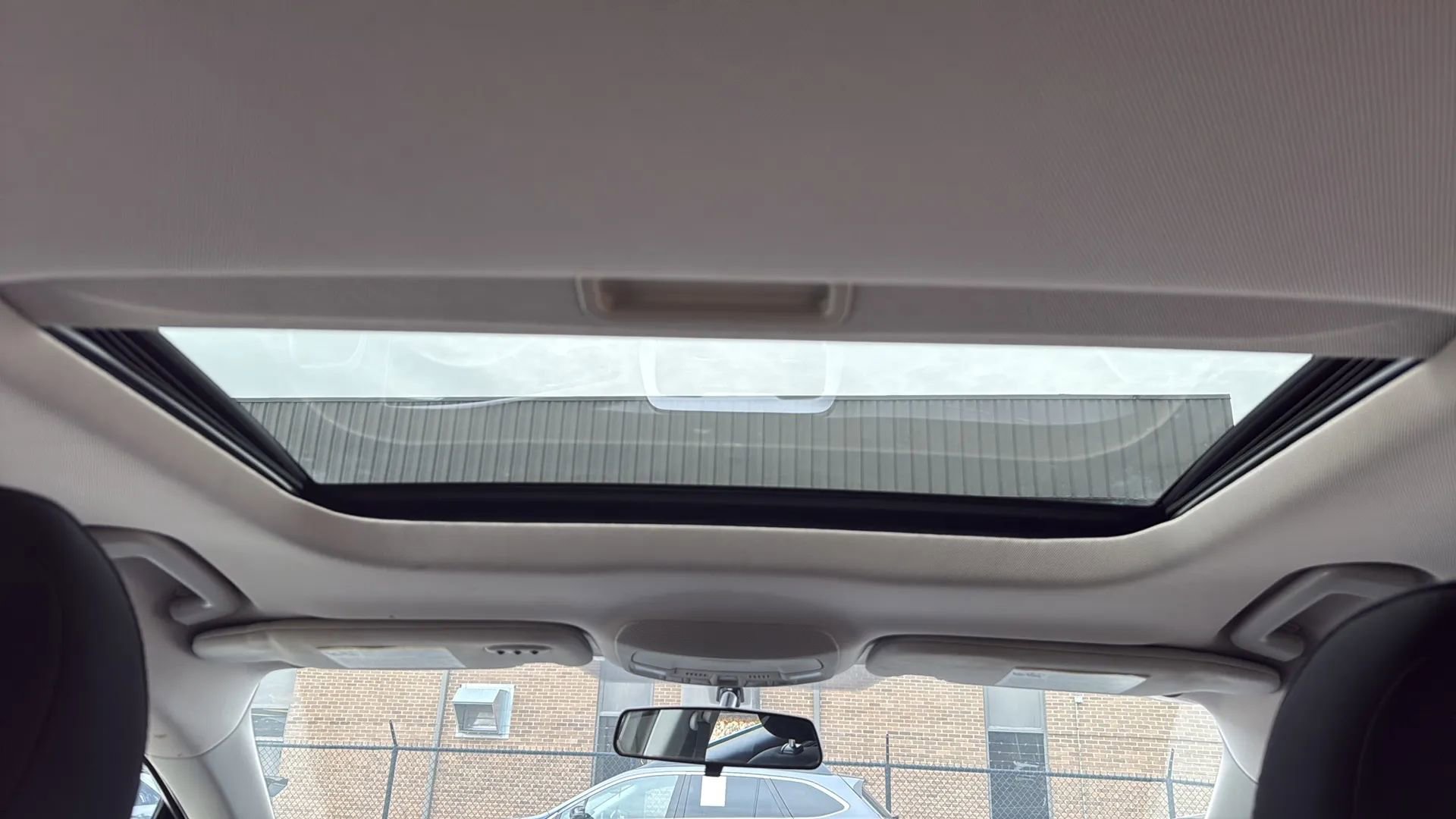 Used 2016 Ford Fusion SE FWD image 28
