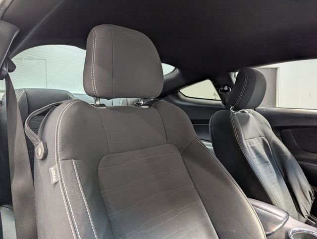 Used 2017 Ford Mustang GT RWD image 10