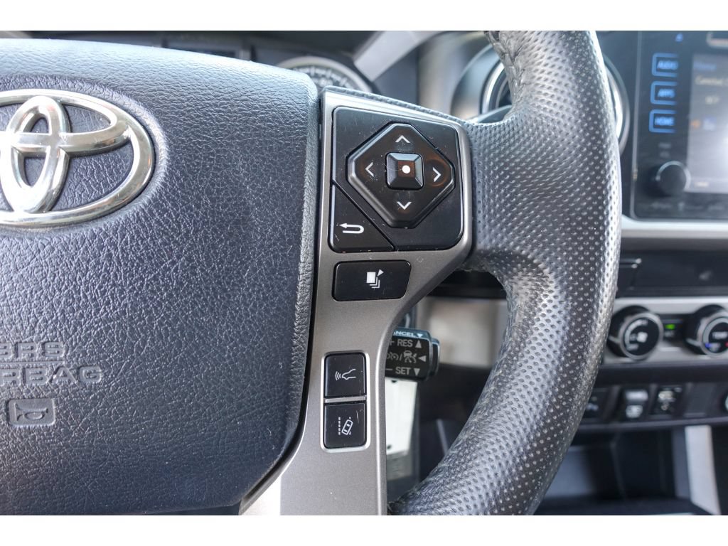Used 2018 Toyota Tacoma SR5 RWD image 16