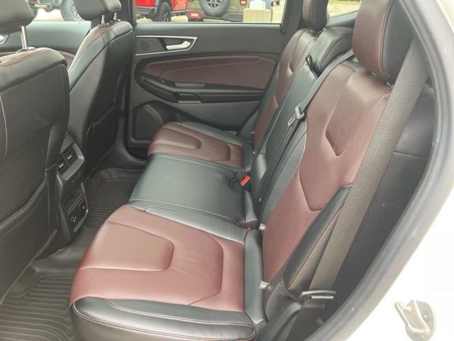 Used 2022 Ford Edge Titanium w/ Equipment Group 301A image 17