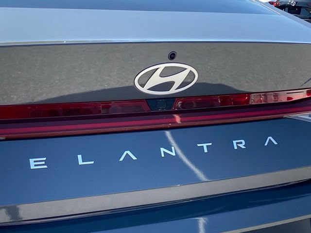 Used 2024 Hyundai Elantra SEL w/ Convenience Package FWD image 27