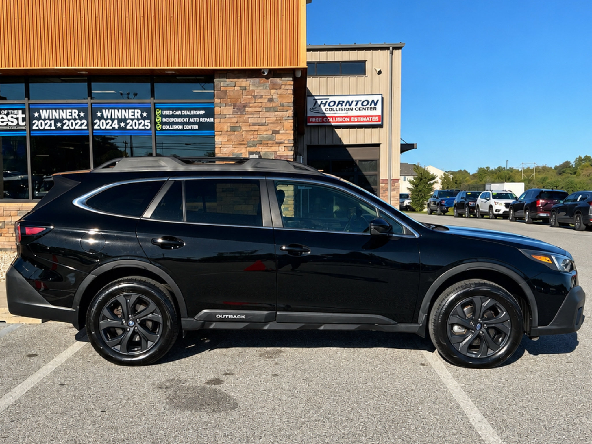 Used 2020 Subaru Outback Onyx Edition XT w/ Popular Package #2 AWD/4WD image 2