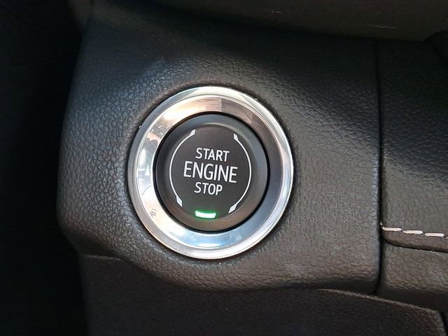Used 2023 Buick Envision Essence w/ Technology Package I AWD/4WD image 26
