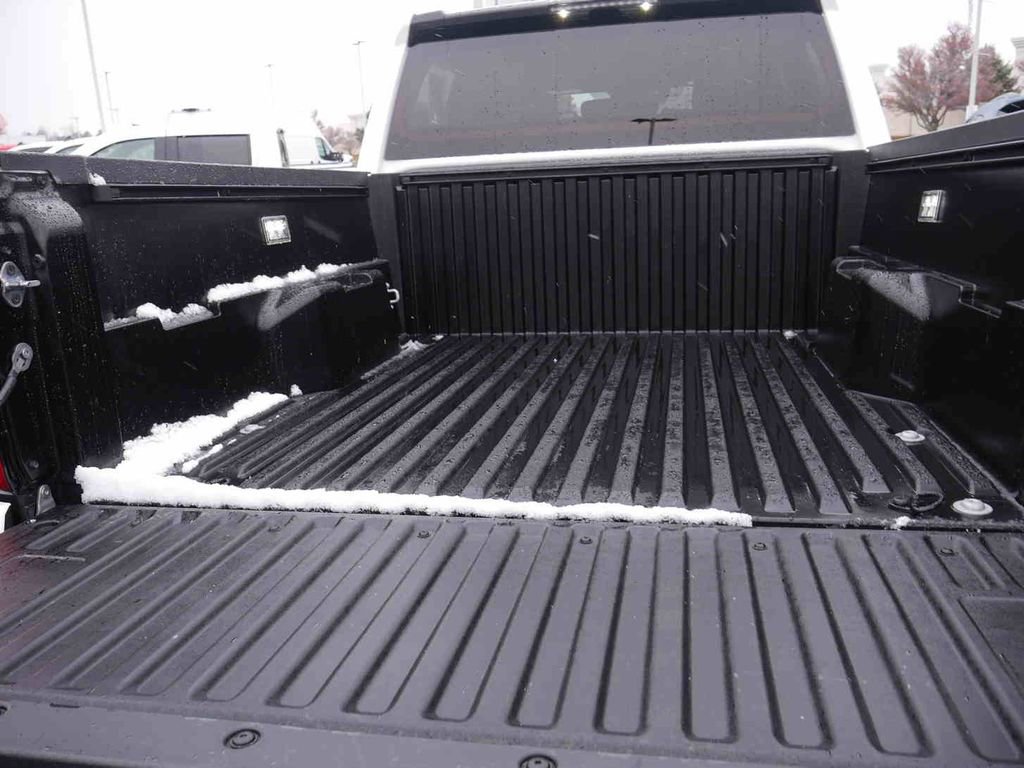 Used 2025 Toyota Tacoma SR5 image 10