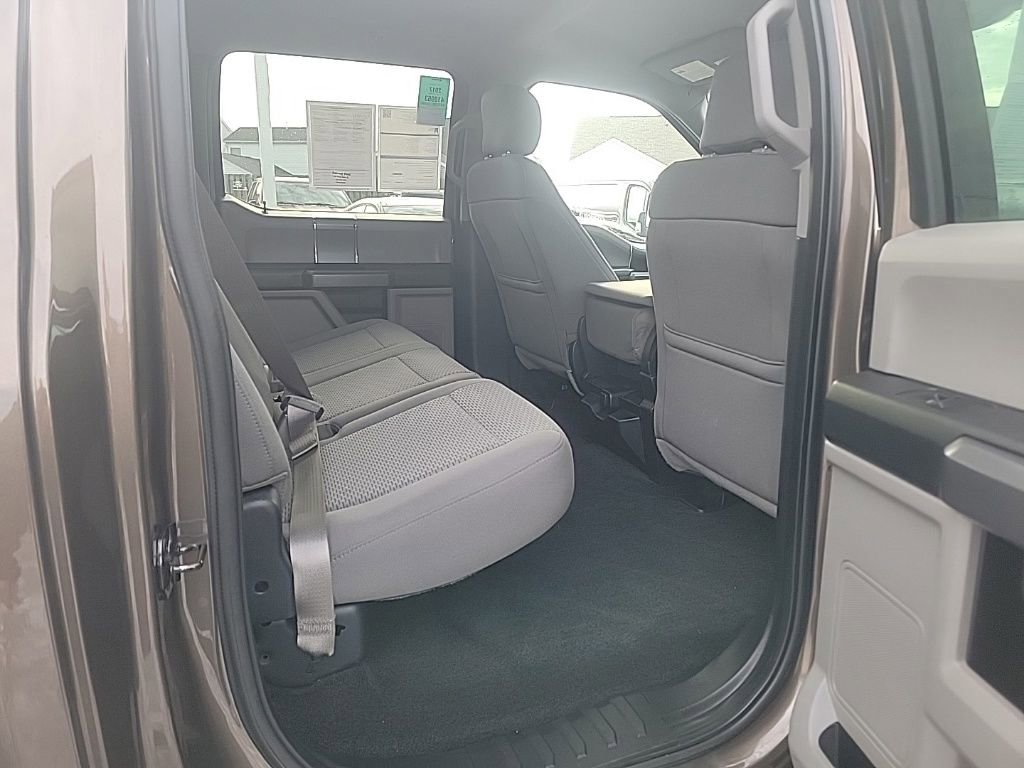 Used 2017 Ford F150 XLT w/ Equipment Group 302A Luxury image 31