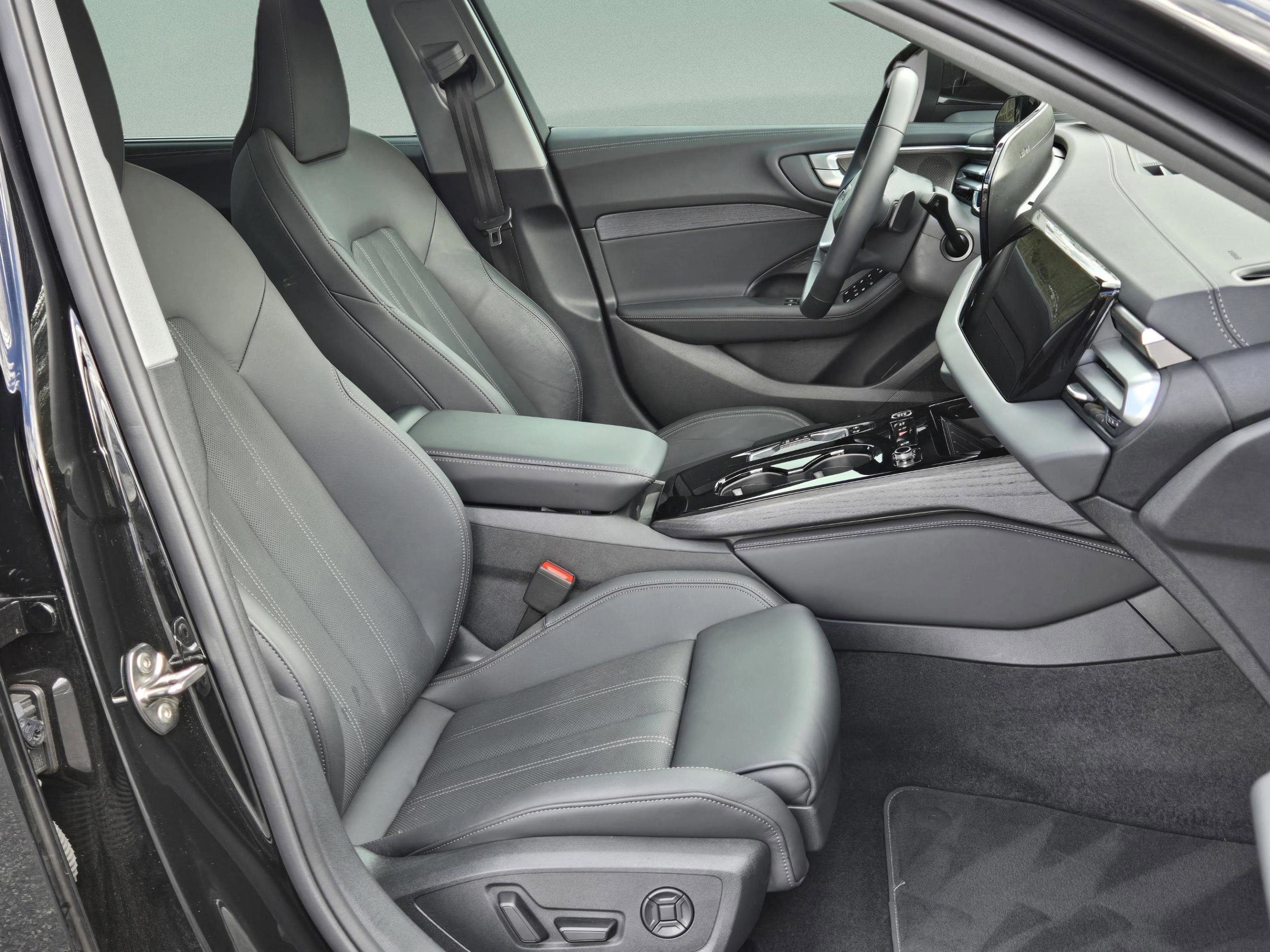 Used 2025 Audi A5 2.0T Premium Plus w/ Premium Plus image 19