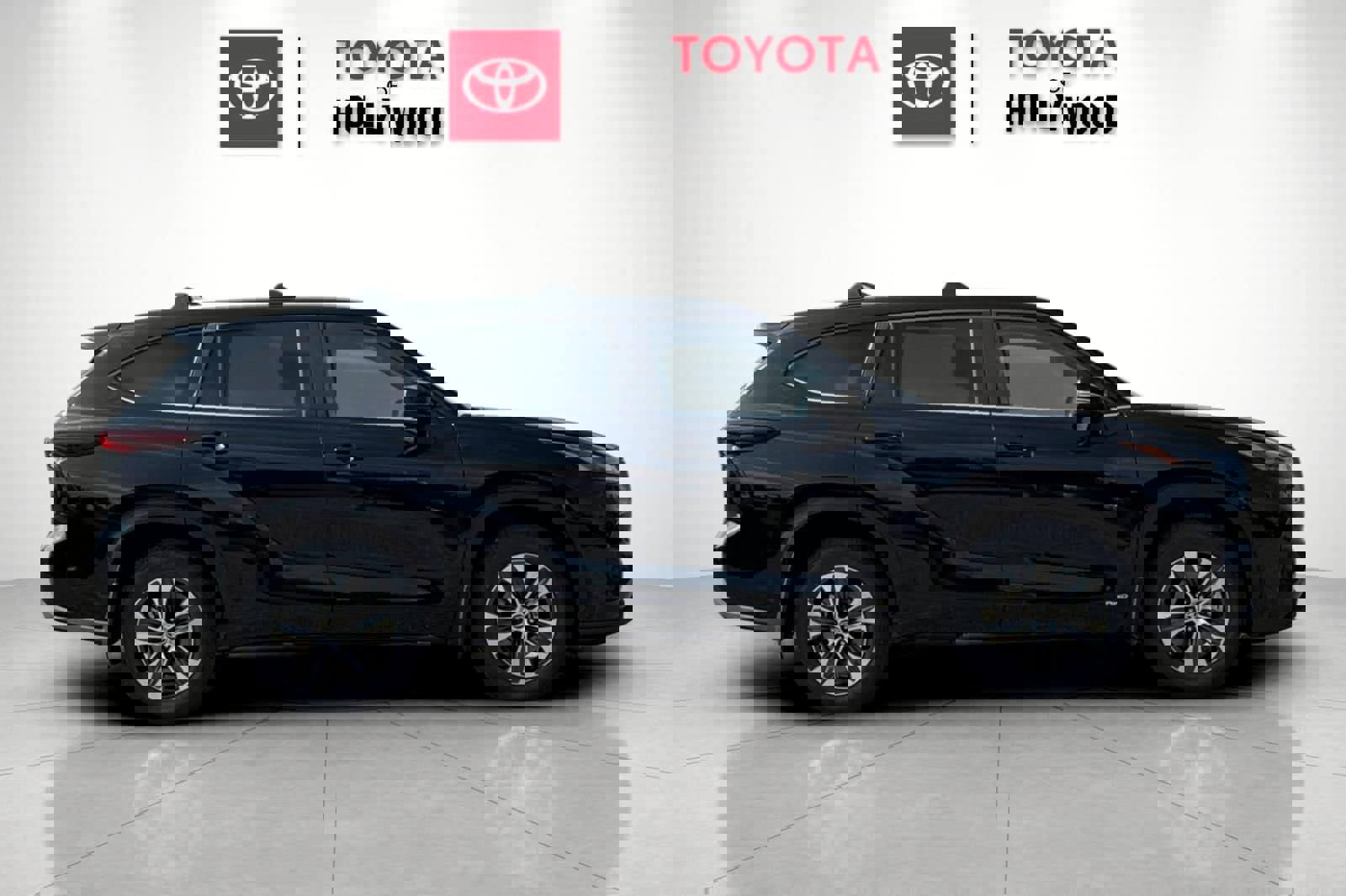 New 2026 Toyota Highlander XLE image 3