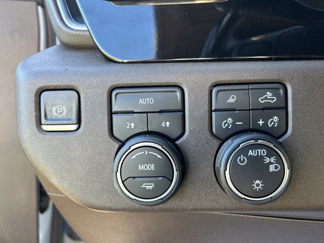 Used 2022 Chevrolet Silverado 1500 LT w/ Convenience Package II AWD/4WD image 19