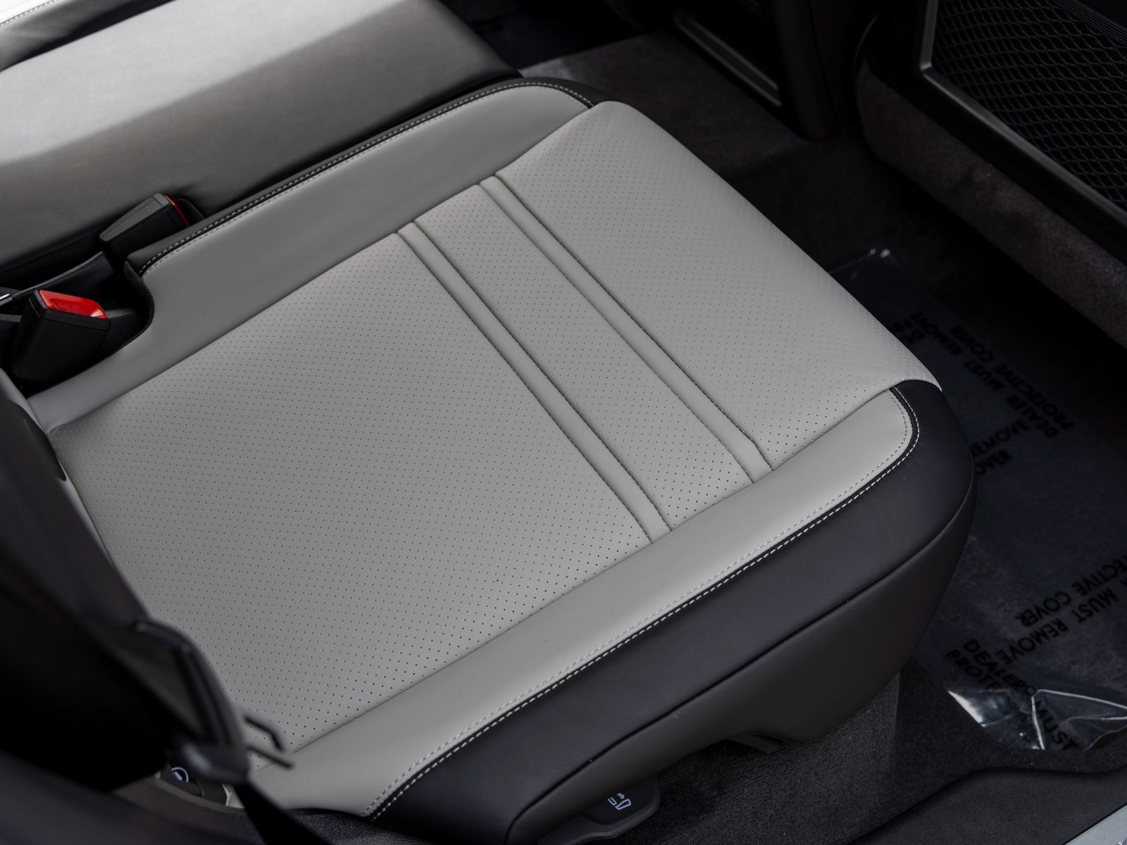 New 2025 Porsche Cayenne Coupe image 41