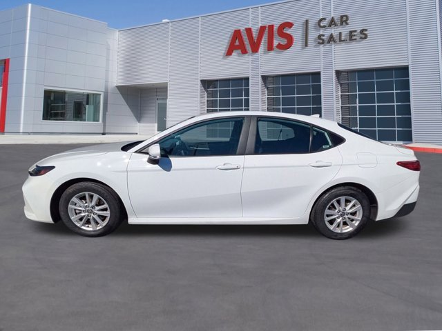 Used 2025 Toyota Camry LE image 10
