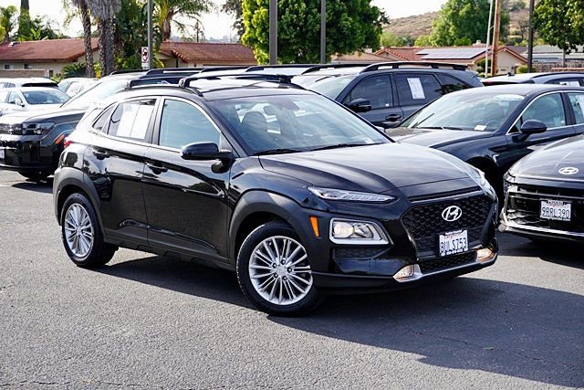 Used 2021 Hyundai Kona SEL Plus w/ Cargo Package FWD image 3
