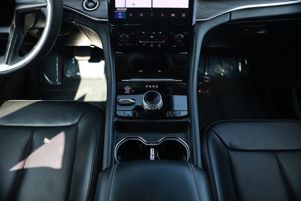 Used 2024 Jeep Grand Cherokee Limited 4xe w/ Luxury Tech Group II image 31