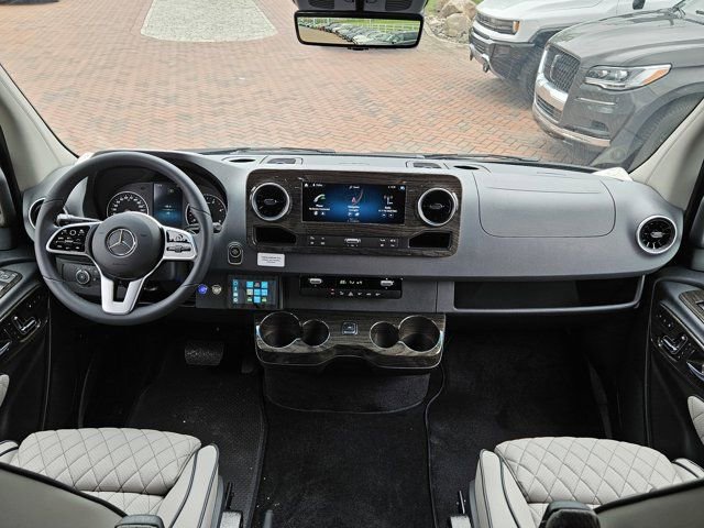 New 2024 Mercedes-Benz Sprinter 3500 image 17