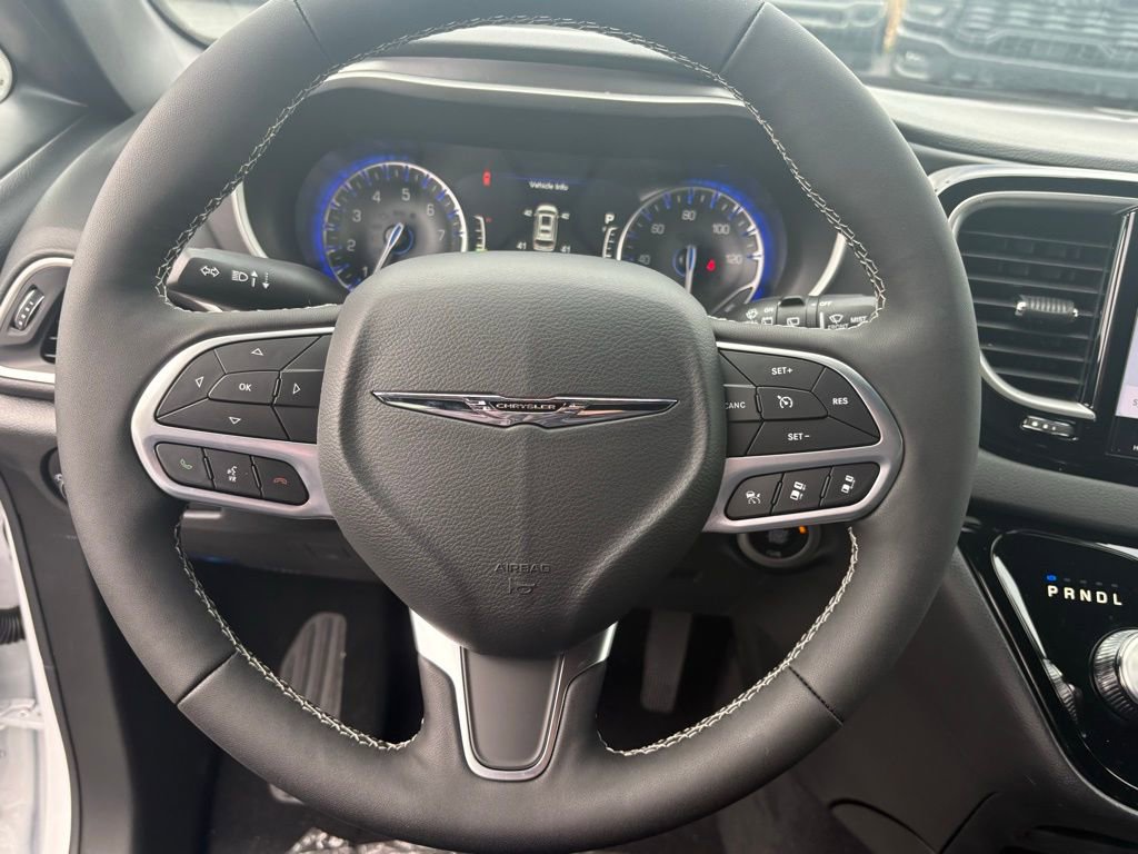 New 2026 Chrysler Voyager LX image 20