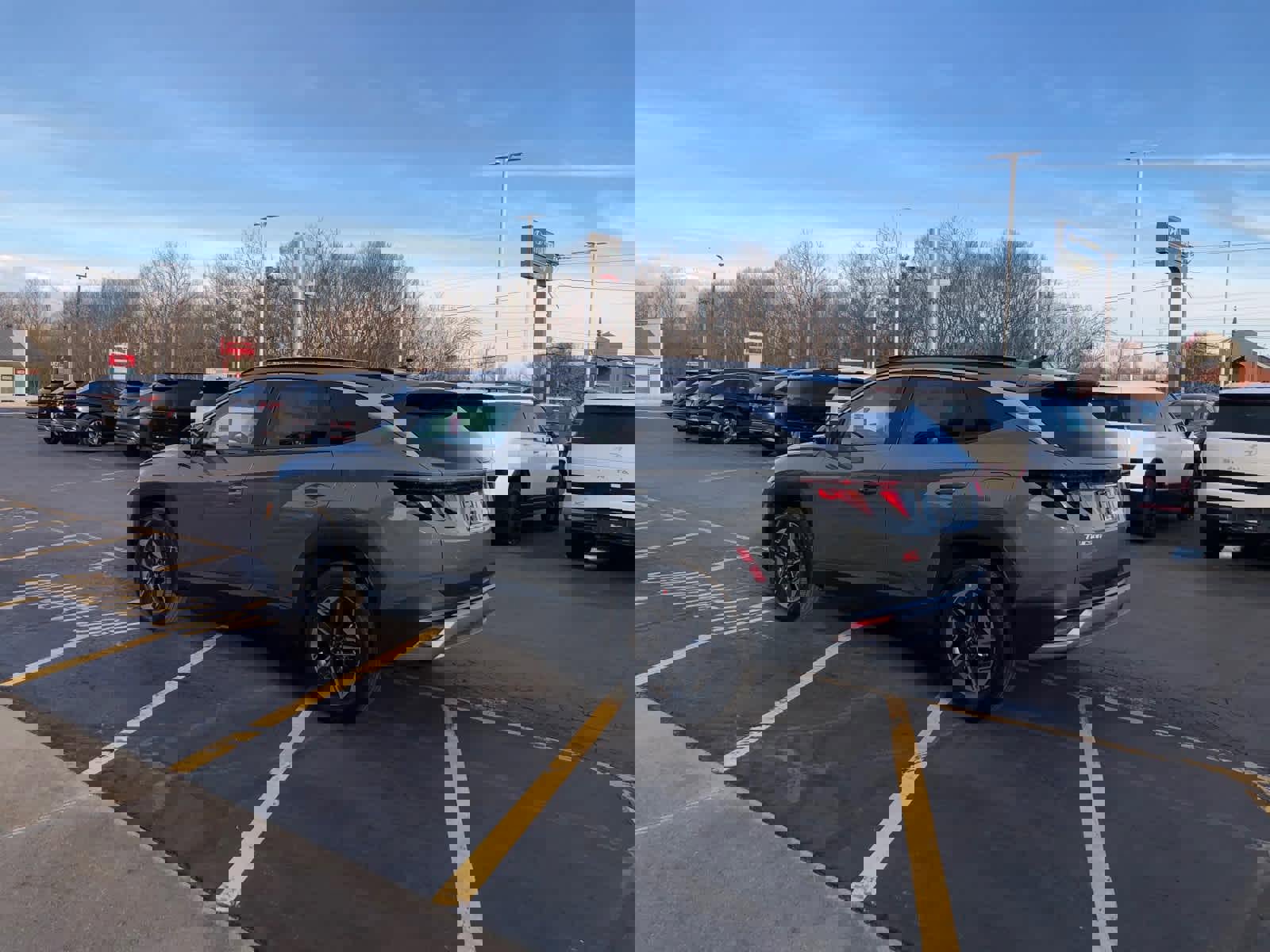 New 2026 Hyundai Tucson SEL image 3